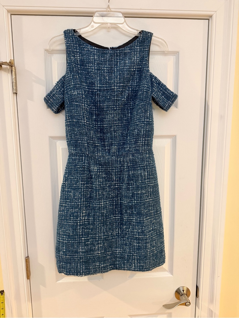 Ladies Size 6 "Avenue No. 29" Blue Tweed Cold-Shoulder Sheath Dress 63% WOOL GUC